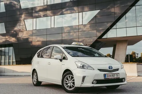 Taxi Service Graz – Toyota Prius